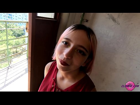 ❤️ 学生Sensual在内陆地区吸食陌生人--在他脸上射精 ️ Fucking️❤